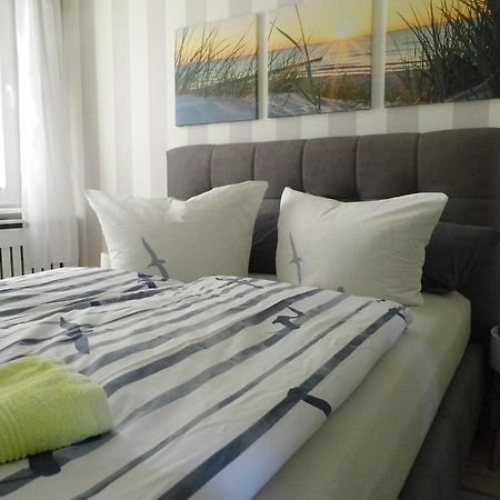 Ferienwohnung Seerose Neppermin Екстериор снимка