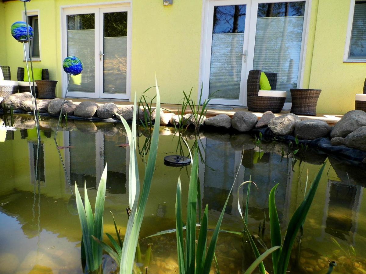 Ferienwohnung Seerose Neppermin Екстериор снимка